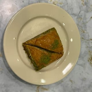 TRIANGLE BAKLAVA.